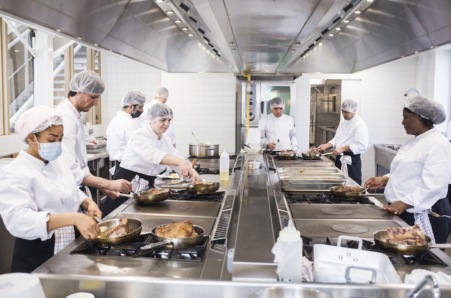 Quiétalis s’implique dans les projets inclusifs : Les cuistots migrateurs