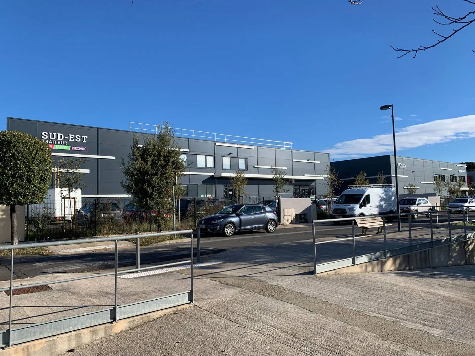 locaux sud est traiteur