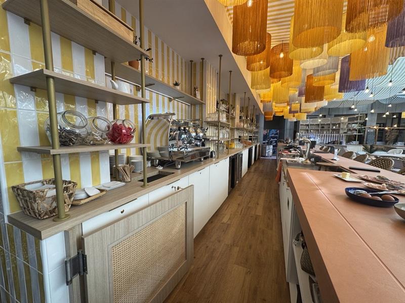 espace petit déjeuner novotel